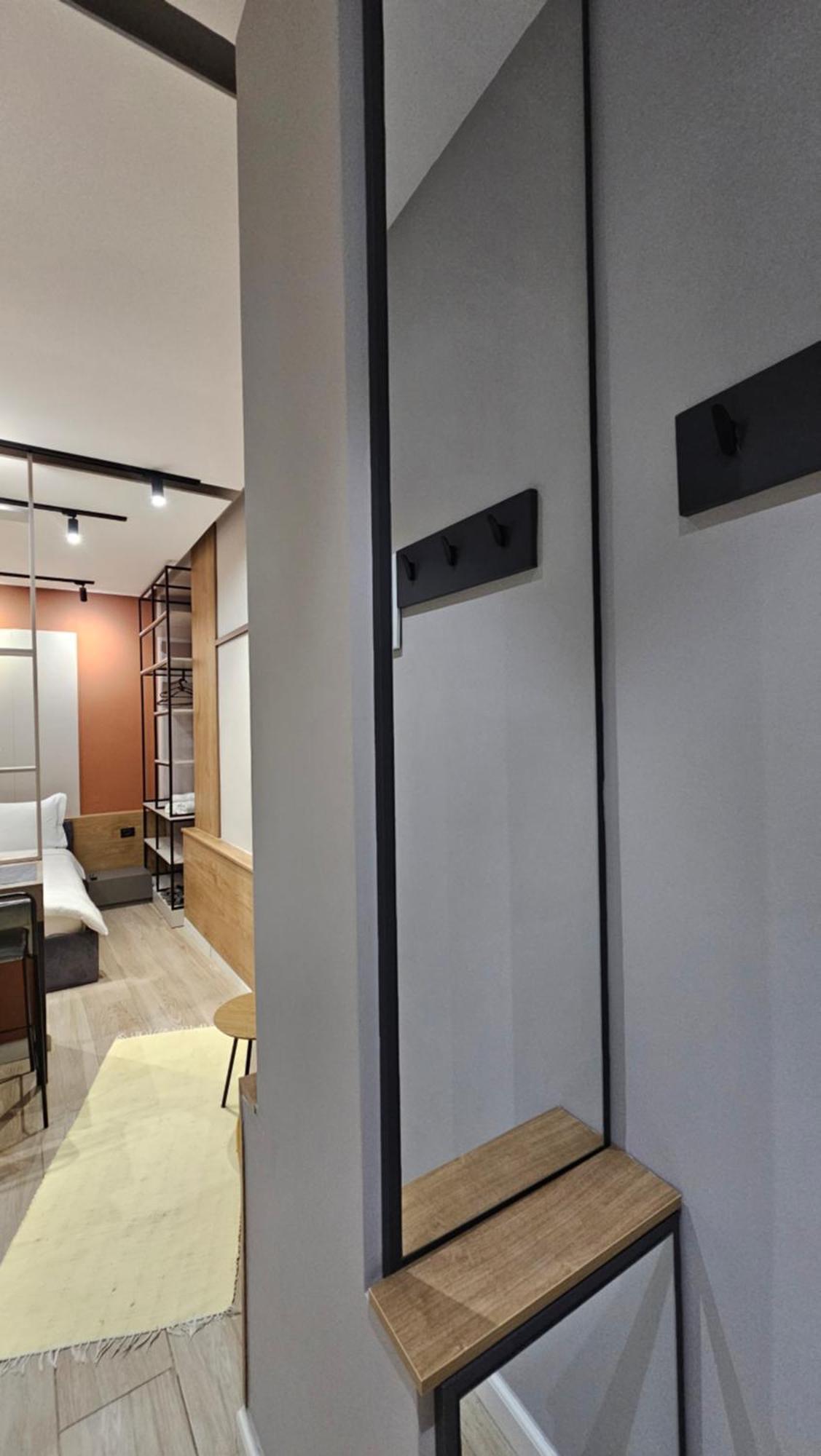 Tam Center Studio Apartment Next To Blloku No2 Tirana Exterior photo