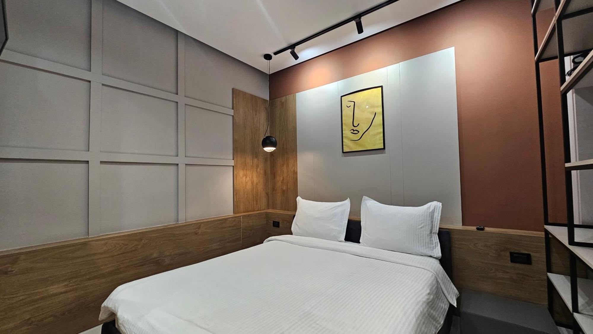 Tam Center Studio Apartment Next To Blloku No2 Tirana Exterior photo