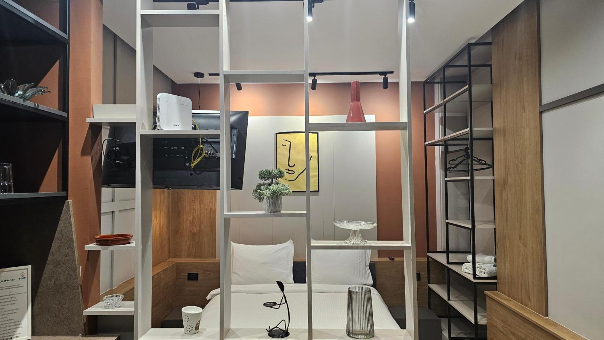 Tam Center Studio Apartment Next To Blloku No2 Tirana Exterior photo