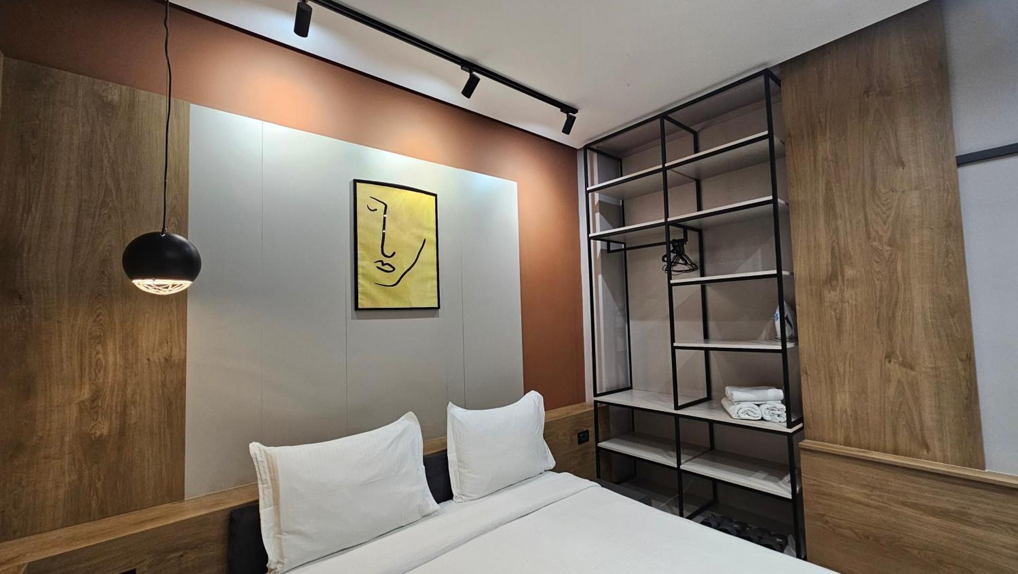 Tam Center Studio Apartment Next To Blloku No2 Tirana Exterior photo