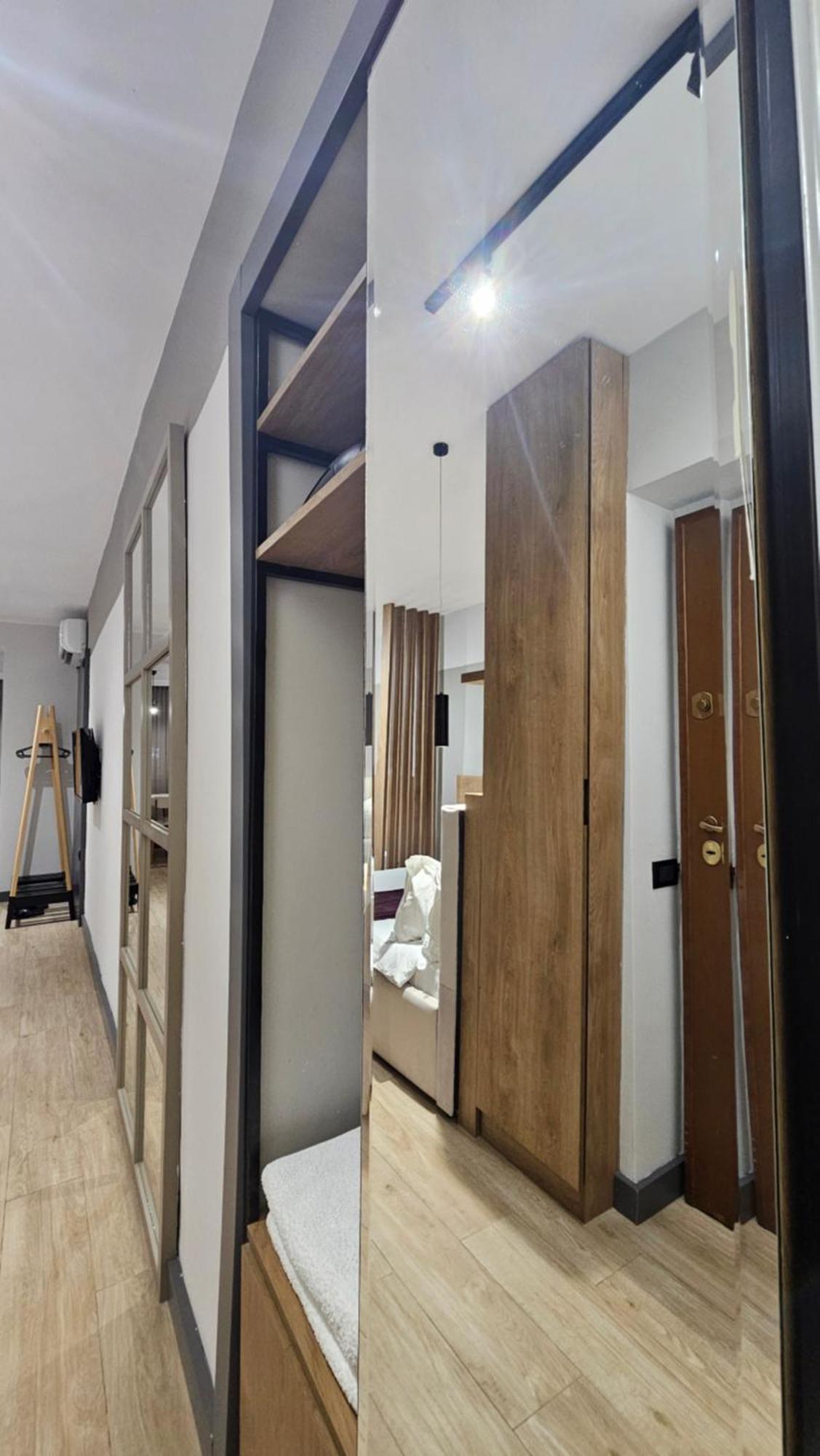 Tam Serviced Studio Apartment Myslym Shyri No2 Tirana Exterior photo