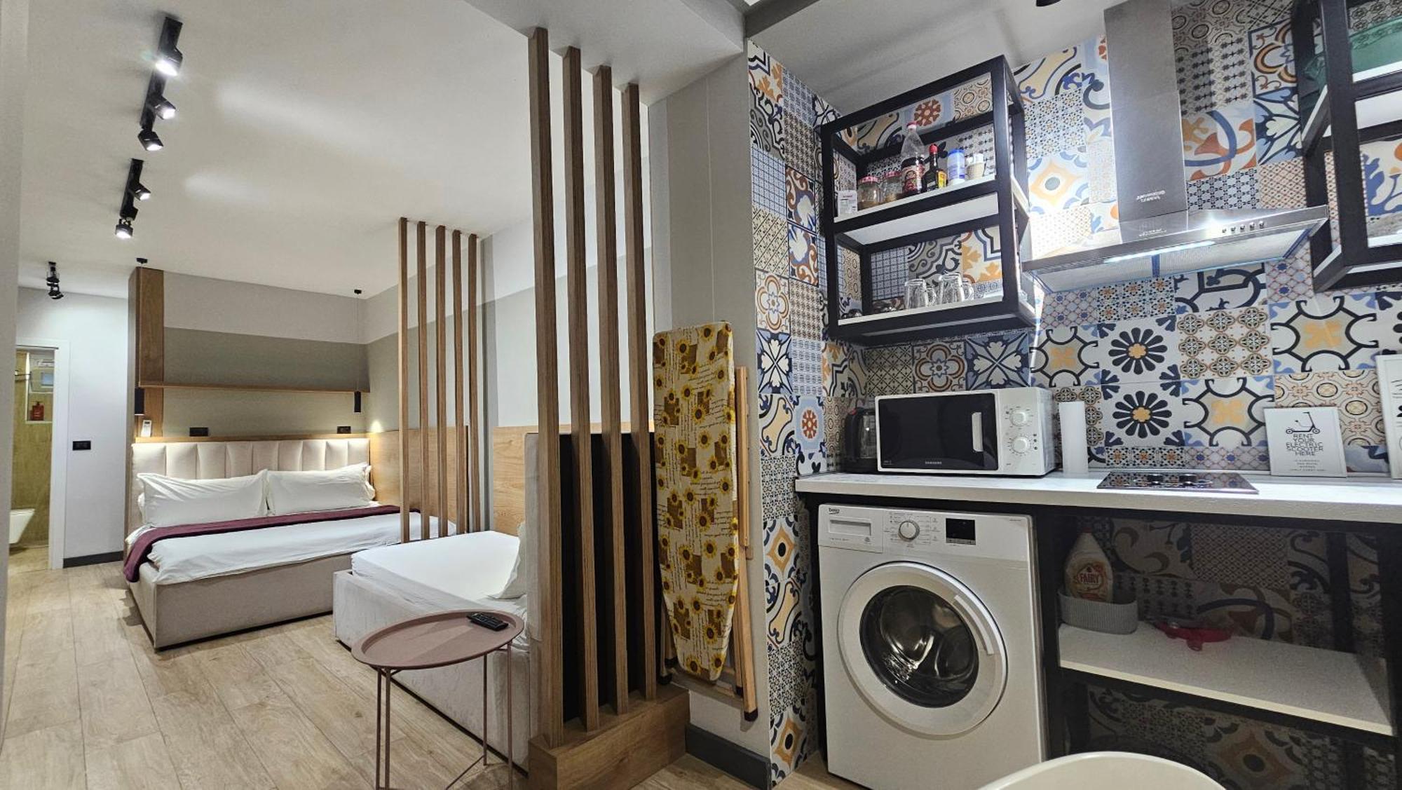 Tam Center Studio Apartment Next To Blloku No2 Tirana Exterior photo